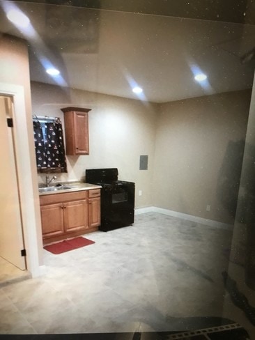 Building Photo - 13564 Sunburst St