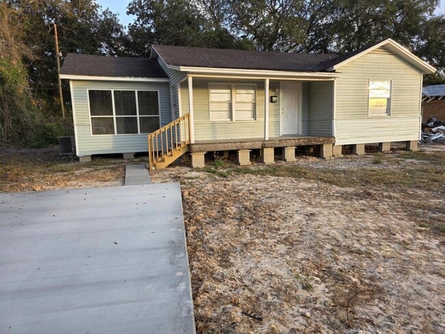 Building Photo - 555 S 9th St