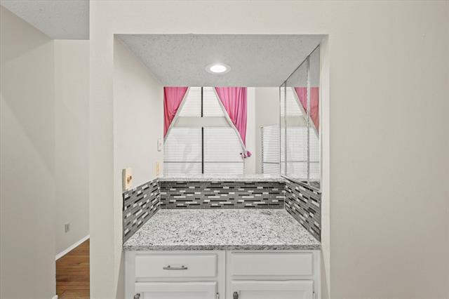 Building Photo - 1113 Kit Ln