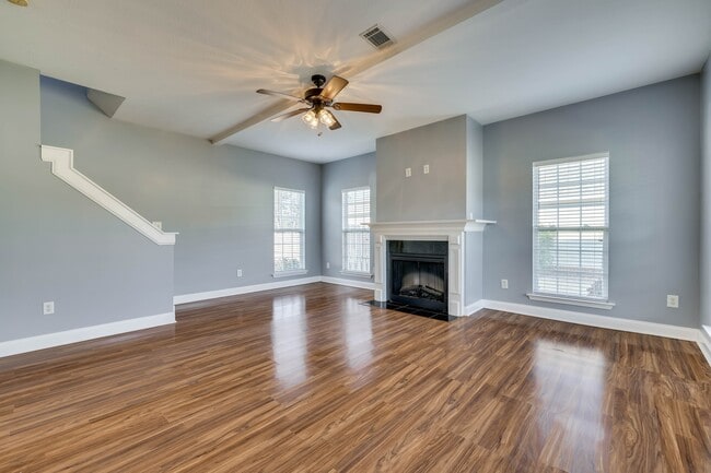 Building Photo - 3169 Camden Way