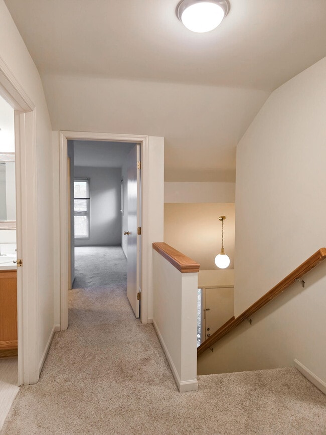 Building Photo - 905 Wildt St