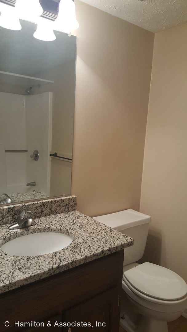 Building Photo - 149 Morton Ave