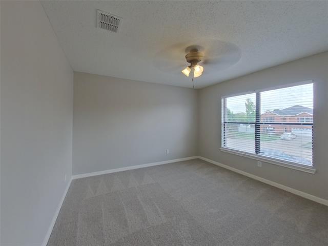 Building Photo - 10129 Chapel Hill Ct