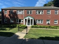 Building Photo - 143 Laurel Ave