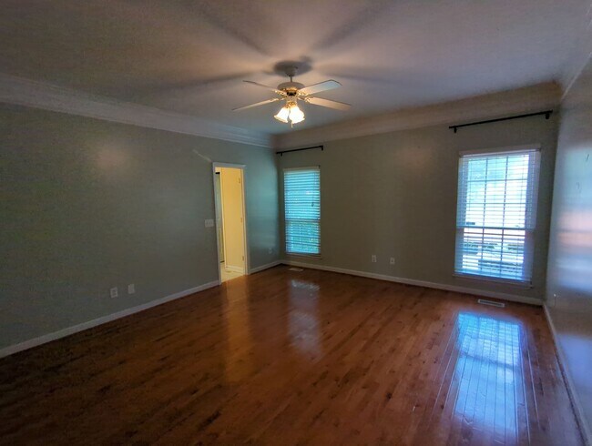 Building Photo - Nice Neighborhood in East Brainerd