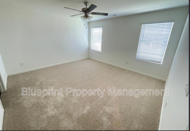 Building Photo - 229 Chelsea Pk Cir