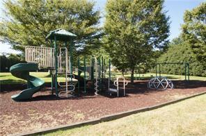Building Photo - Waterfront Community Estate Home at Sterli...