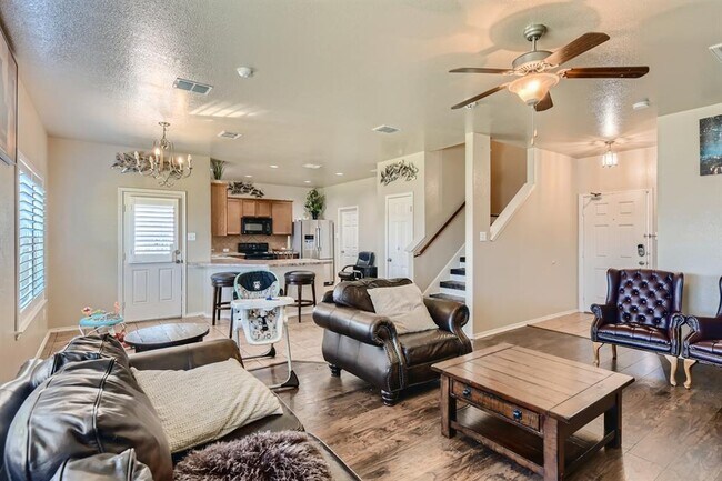 Building Photo - 1629 Kings Glen Ln