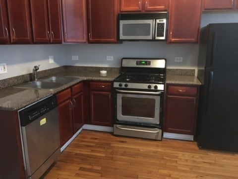 Building Photo - 505 E 44th St