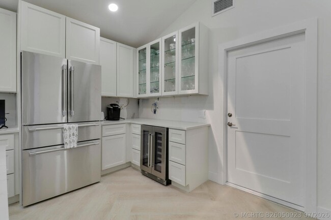 Building Photo - 13760 Sand Crane Dr