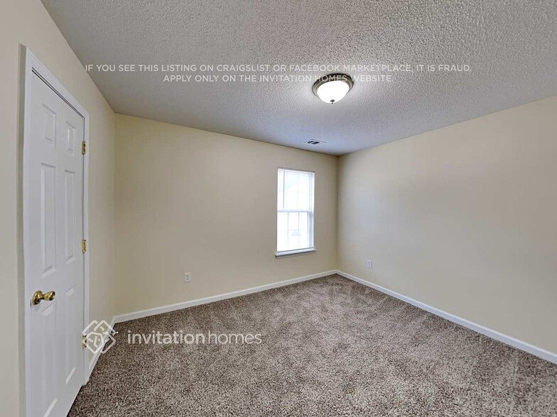 Building Photo - 204 Tulane Dr