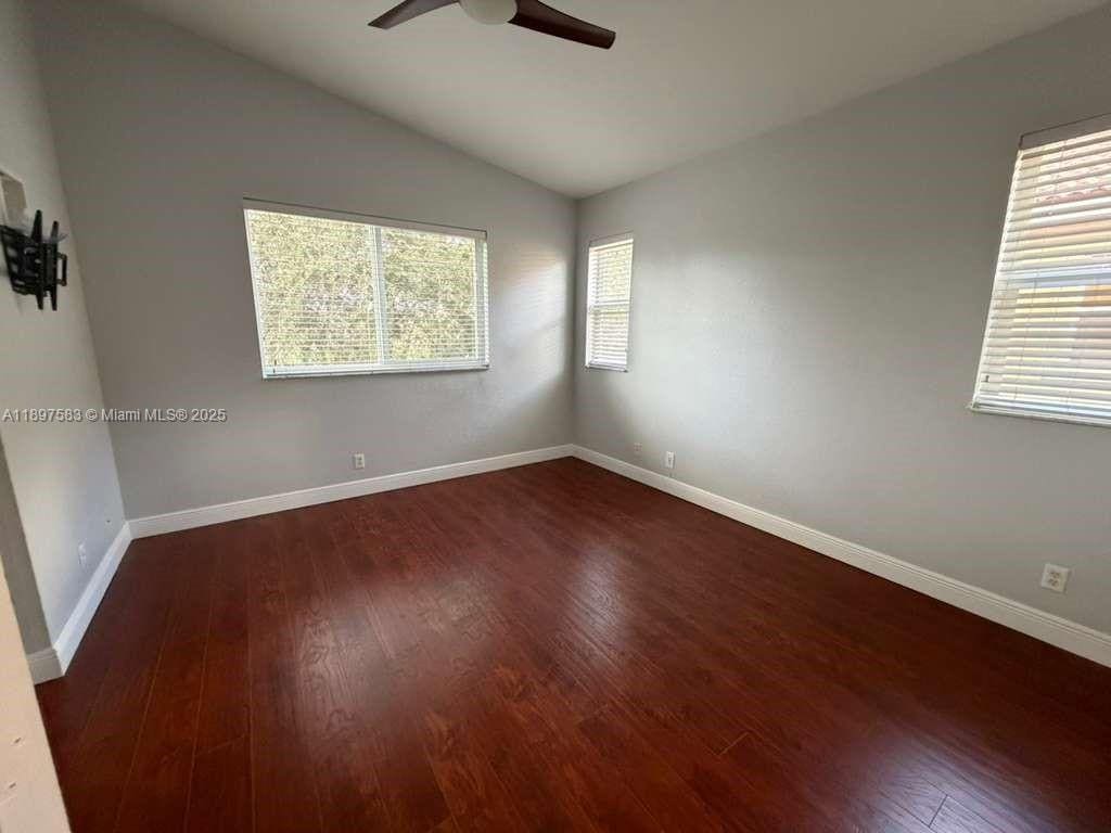 Building Photo - 1737 Carvelle Dr