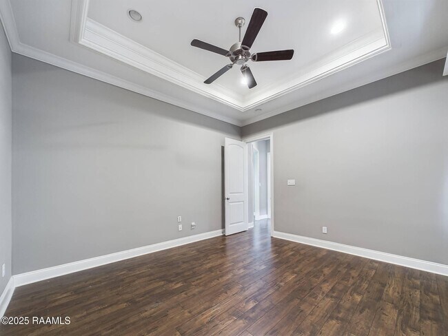 Building Photo - 117 Harvey Cay Ln
