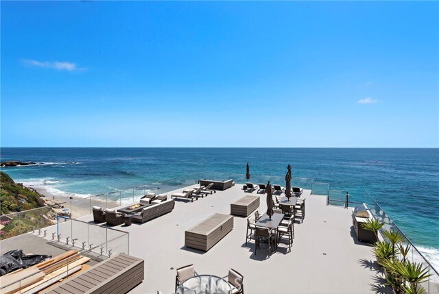 Building Photo - 1585 S Coast Hwy