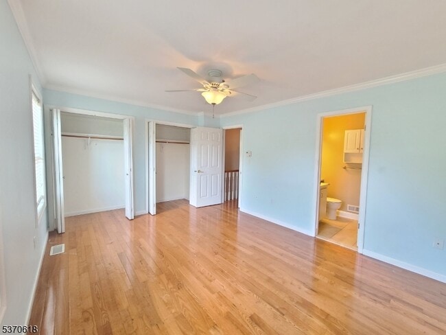 Building Photo - 3705 Pinhorn Dr