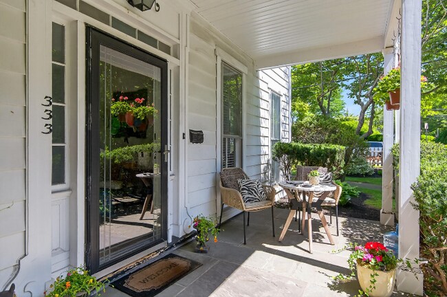 Building Photo - 333 Park Ave