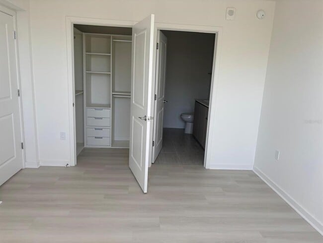 Building Photo - 5587 Millennia Park Dr