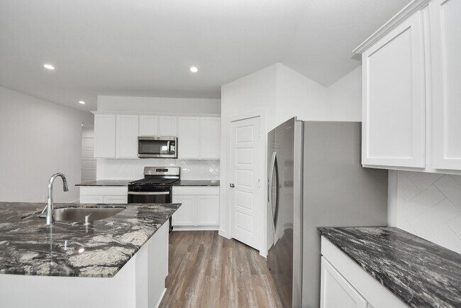 Building Photo - 8614 Shumard Oak Dr