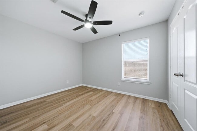 Building Photo - 7404 Journeyville Dr