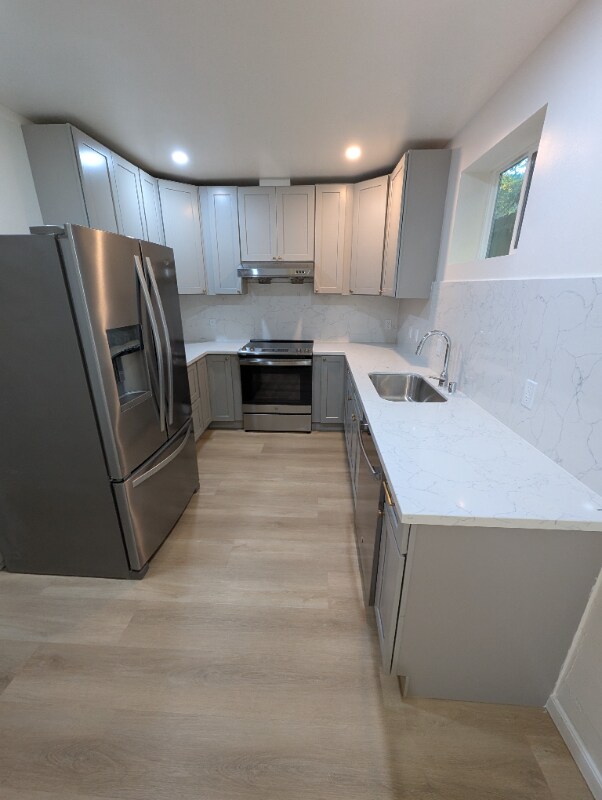 Building Photo - 438 48th St