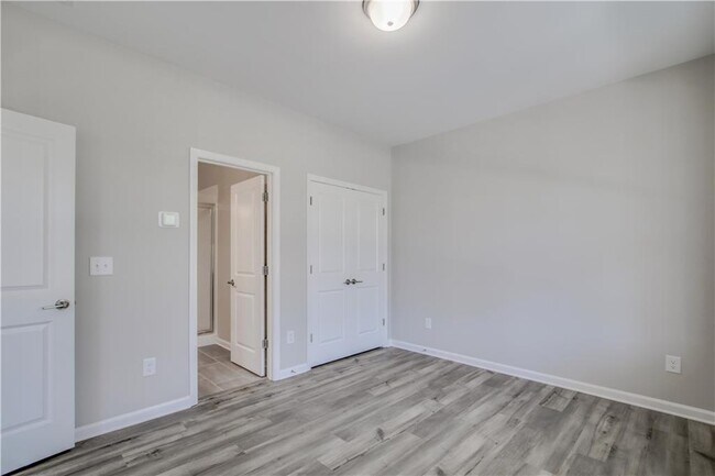 Building Photo - 147 Harlow Cir