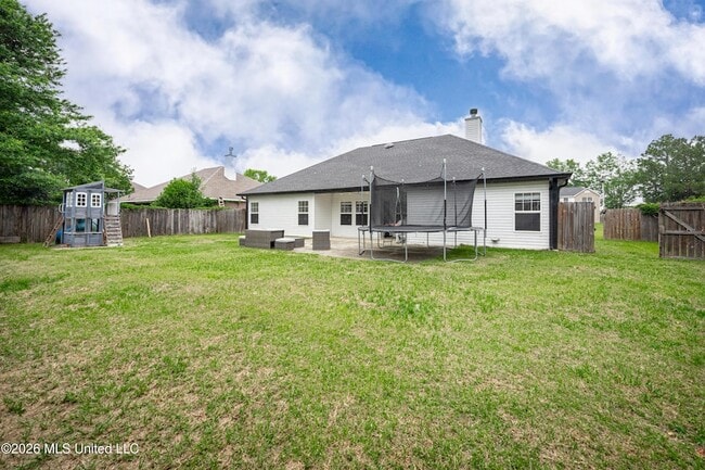 Building Photo - 15208 Lisa Dr