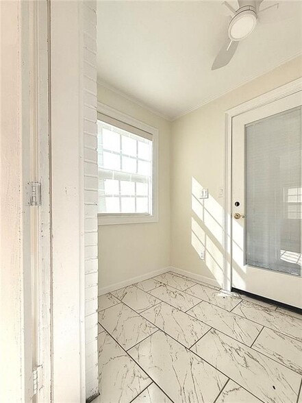 Building Photo - 200 W Paces Ferry Rd NW