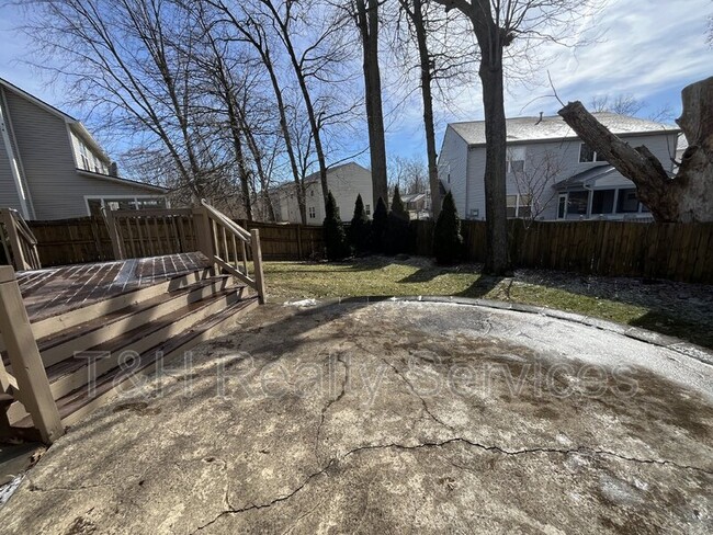 Building Photo - 6827 Antelope Dr