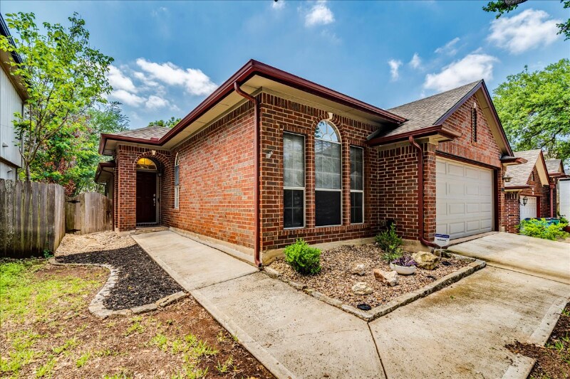 Primary Photo - 14710 Montoro Dr