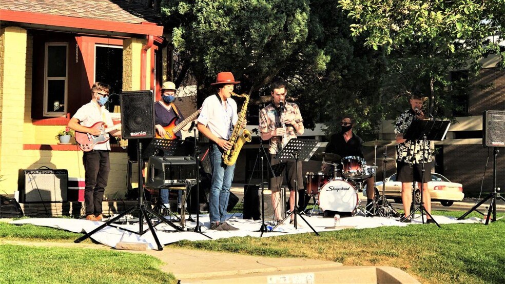 Free live Jazz at Sloan's lake each weekend - 1447 Osceola St