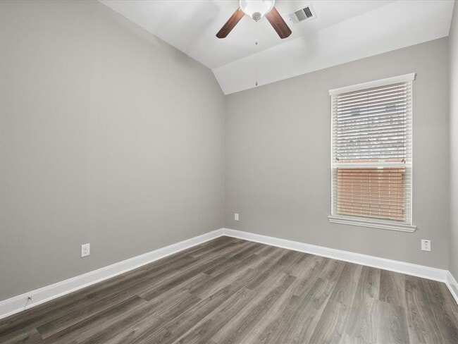 Building Photo - 10938 Walts Run Ln