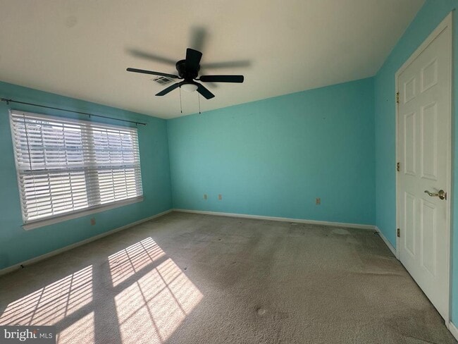 Building Photo - 141 Oriole Ct