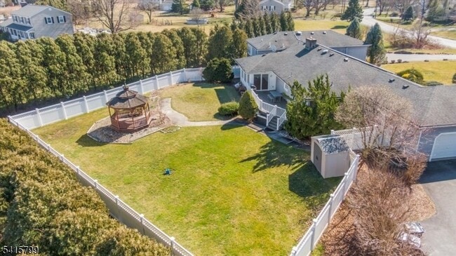 Building Photo - 300 Old York Rd