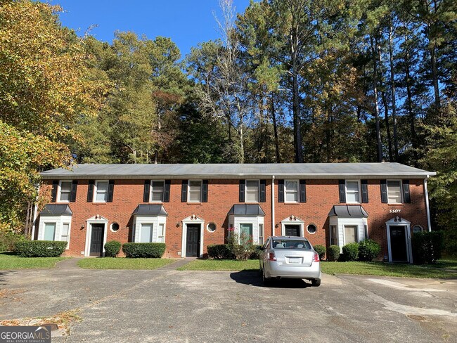 Primary Photo - 1107 Booth Ct SW