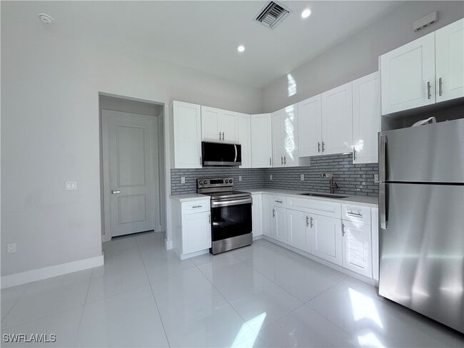 Building Photo - 4681 18th Ave SE