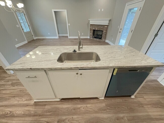Building Photo - 263 Chartleigh Cir