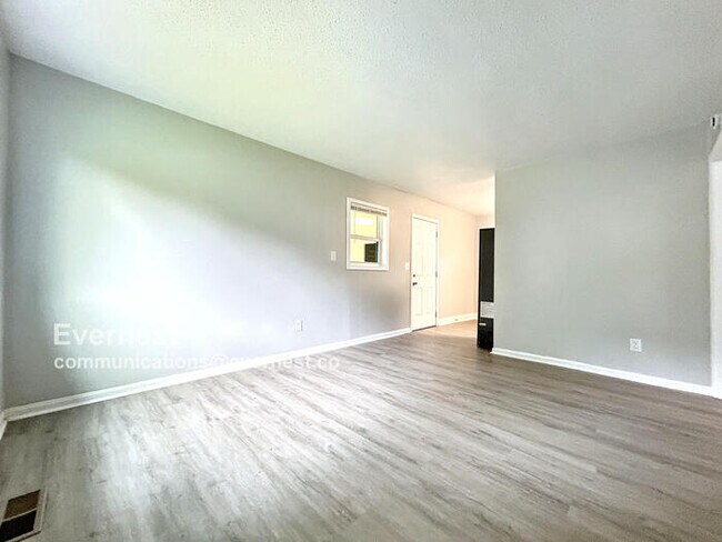 Building Photo - 2838 Cardo Dr NW