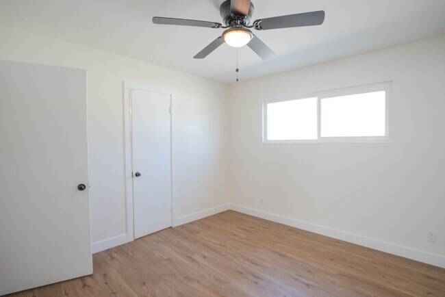 Building Photo - 821 W 167th St