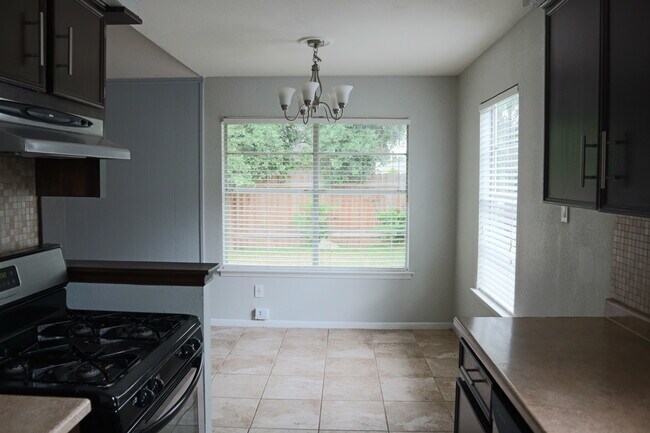 Building Photo - 12912 Powderhorn St