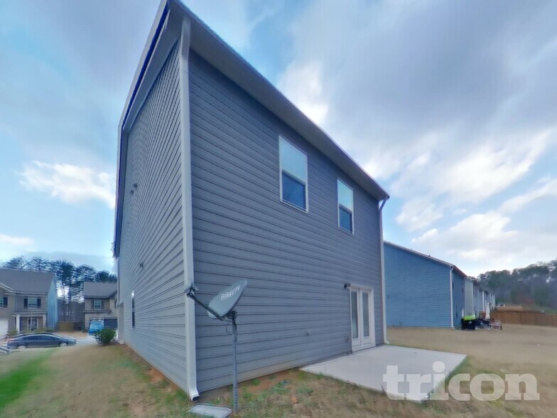 Building Photo - 864 Bentley Dr