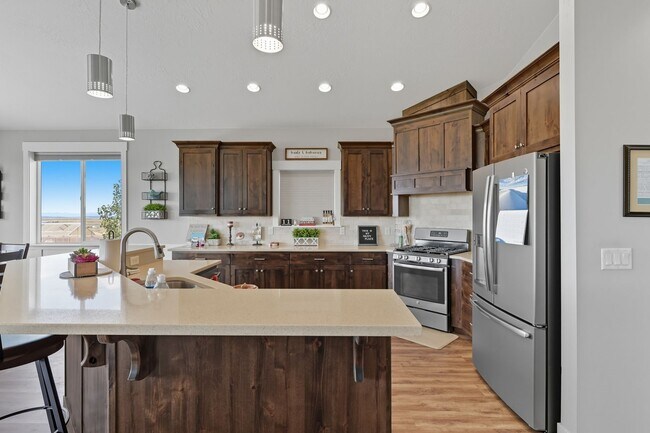 Building Photo - 6 bed; 3 bath single family home in Enoch