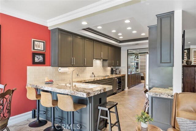 Building Photo - 6216 Greenbrier Dr
