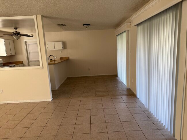 Building Photo - 10859 Wilderness Ct