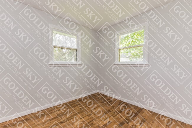 Building Photo - 4305 W Garver Dr