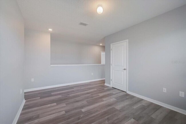Building Photo - 3919 Willow Branch Pl