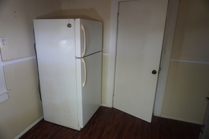 Building Photo - 2214 Vandermast Ln