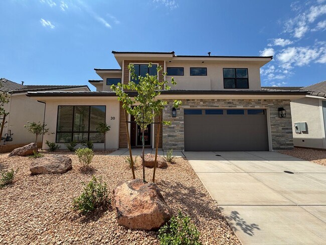 Building Photo - BRAND NEW 4 BEDROOM HOME OR RENT!