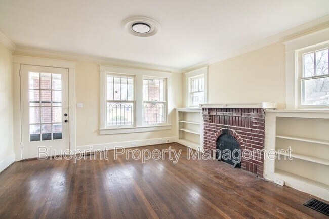 Building Photo - 718 78th St S