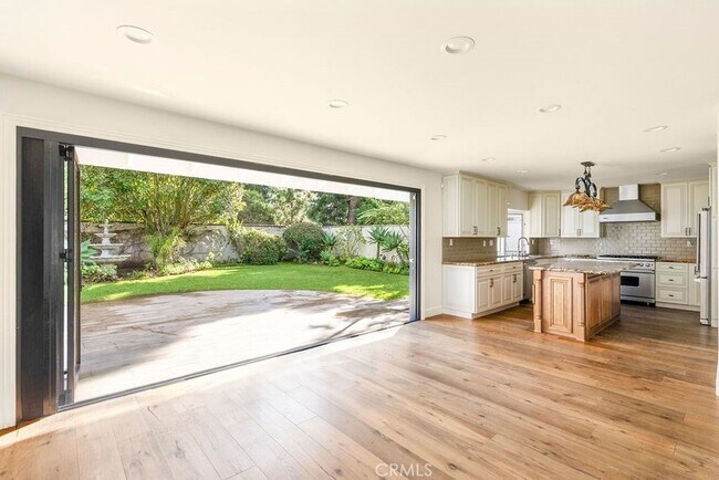 Building Photo - 2646 Basswood St