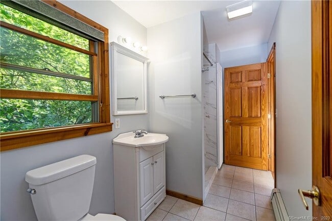 Building Photo - 222 CT-37